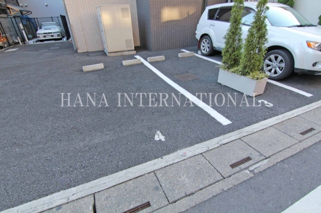 ライブコート草加の駐車場