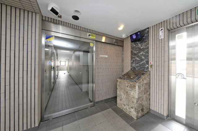 サンメイツ京阪・竹田のロビー