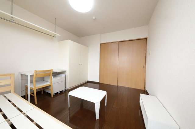 サンメイツ京阪・竹田の居間・リビング|家具家電付デザインルーム