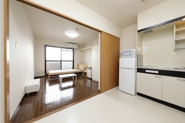 サンメイツ京阪・竹田の居間・リビング|家具家電付デザインルーム