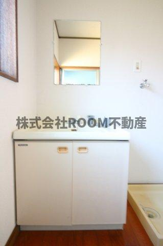 第一東原住宅の独立洗面台|独立洗面台です