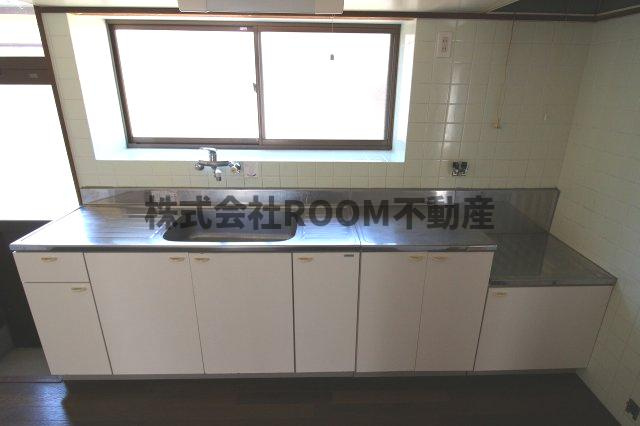 第一東原住宅のキッチン|キッチンでお料理をお楽しみください