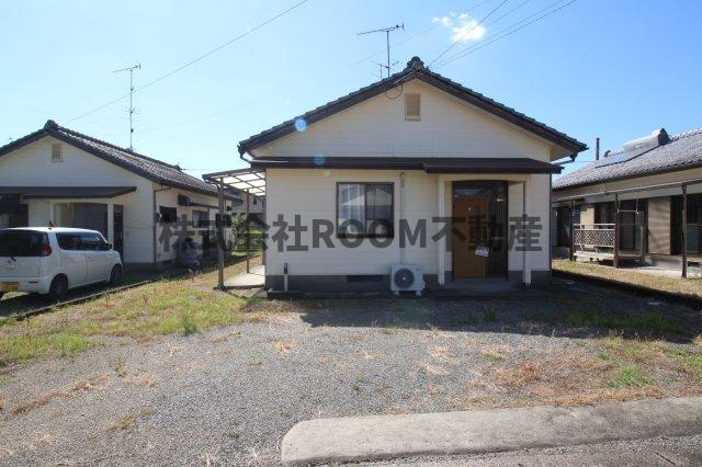 第一東原住宅の駐車場|車をお持ちの方に嬉しい駐車場付きの物件です