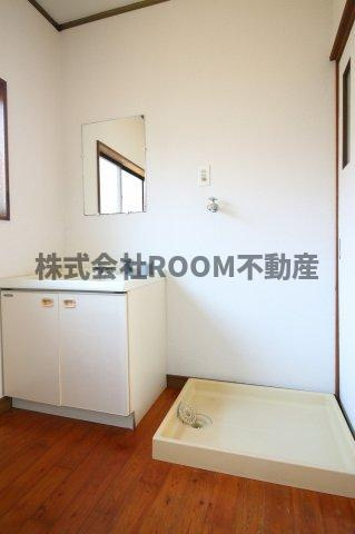 第一東原住宅の洗面所|忙しい朝には欠かせない洗面所です