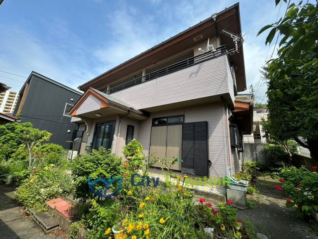 小田原市前川　敷地約91坪の大型中古住宅