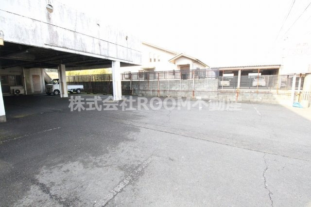 大王コーポの駐車場|駐車スペースもあります