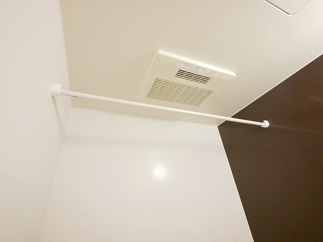ウィンズ高畑の設備|お風呂には浴室乾燥機もついてます。
