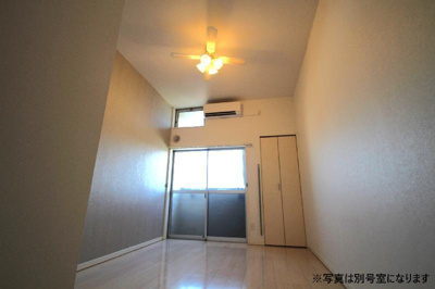 【内装】 | グランティアⅠ | 別号室の写真になります。現況優先。