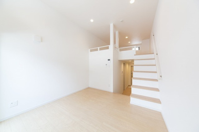 【内装】 | プレミアム・デイズⅢ | 別号室の写真になります。現況優先。