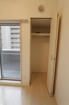 【収納】 | Spazio 博多駅前 | 別号室の写真になります。現況優先。