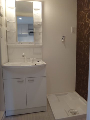 【洗面所】 | Agio House | 別号室の写真になります。現況優先。