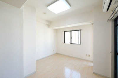 【内装】 | アースアクトビル | 別号室の写真になります。現況優先。