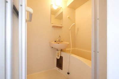 【浴室】 | アースアクトビル | 別号室の写真になります。現況優先。