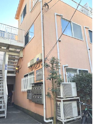 【エントランス】 | マーガレットセブン池袋 | 落ち着いたエントランスです