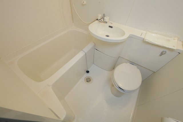 学生会館 Uni E'meal 京都伏見の浴室|ユニットバス