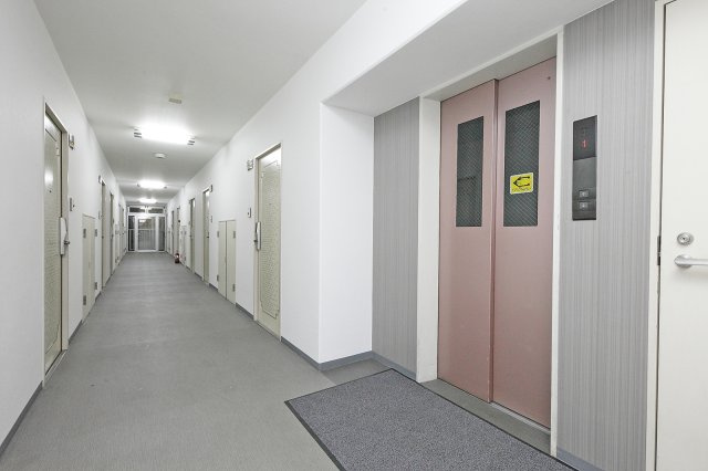 学生会館 Uni E'meal 京都伏見のロビー