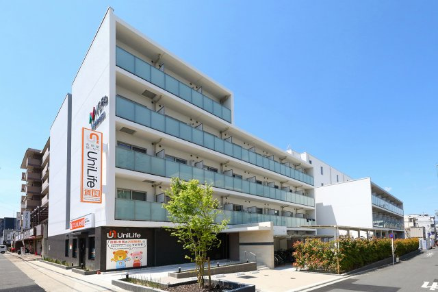 学生会館　NCRe京都深草の外観