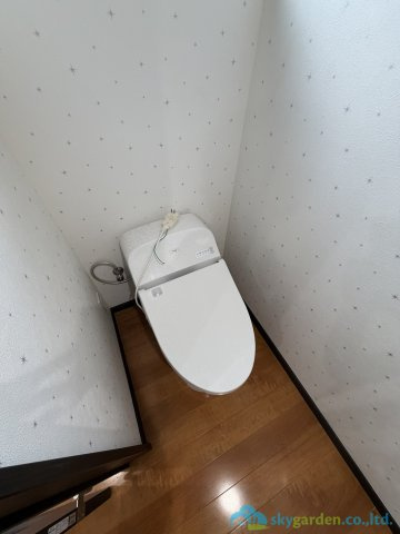 厚木市妻田東1丁目　中古戸建のトイレ