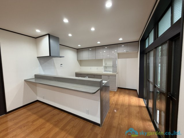 厚木市妻田東1丁目　中古戸建のキッチン