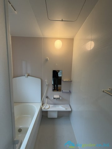 厚木市妻田東1丁目　中古戸建の浴室