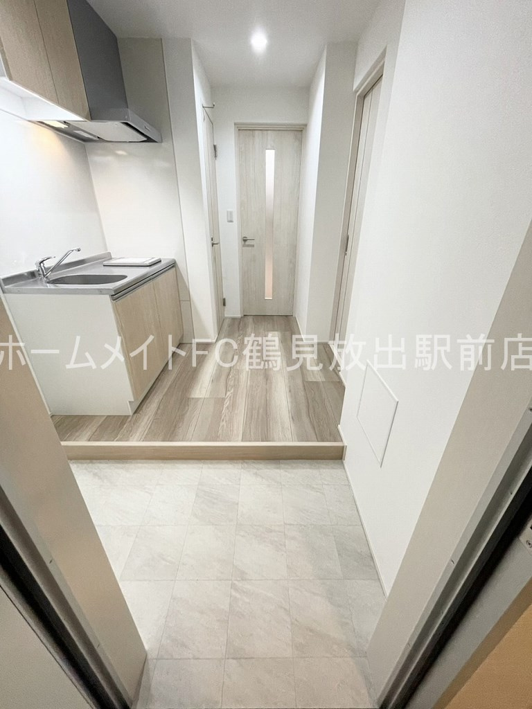 フジパレス今津中Ⅲ番館の玄関