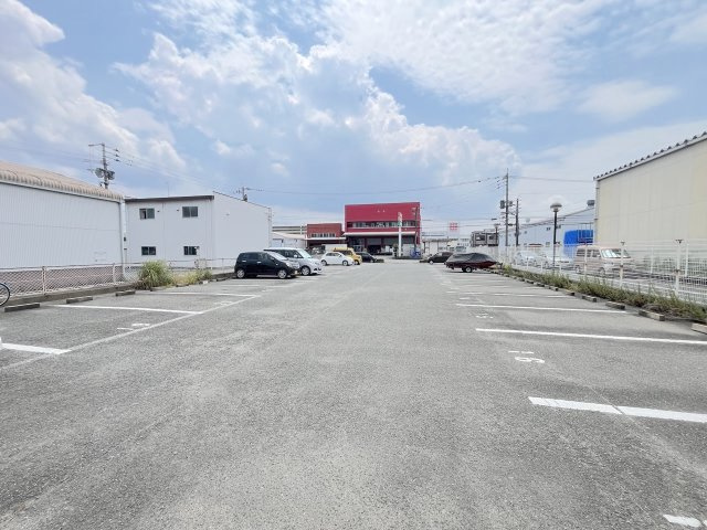 三愛シティライフ箱崎11の駐車場