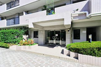 【エントランス】