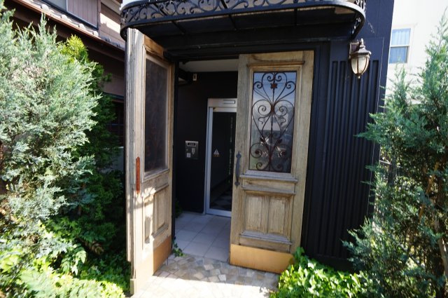 tw.rainbow Tのエントランス