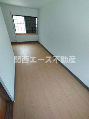  | 中楠の里町貸家