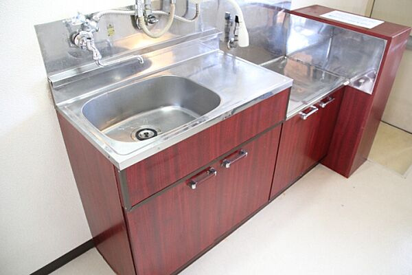 レジデンスKAITOのキッチン|きれいなキッチンです