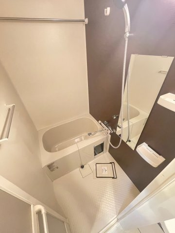 ロイス茨木奈良町の浴室