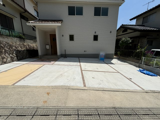 新築戸建　伴東２丁目の駐車場