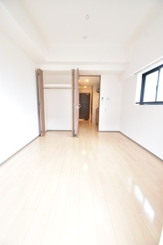 大阪市都島区中野町１丁目の賃貸マンションの寝室