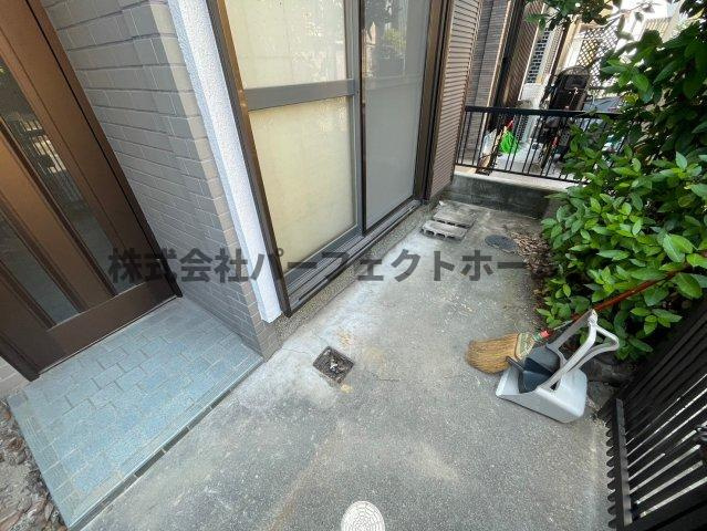 養父元町戸建　賃貸のエントランス|落ち着いたエントランスです