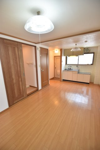 大阪市城東区中央１丁目の賃貸マンションの居間・リビング