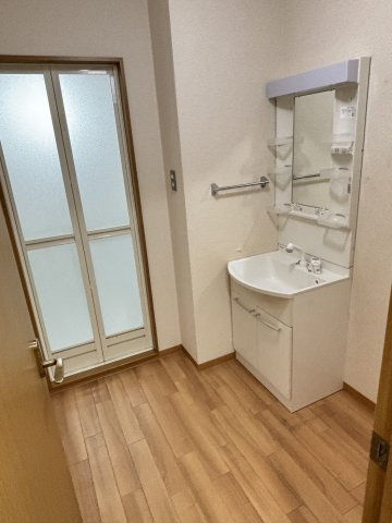 朝日台ハイツBの洗面所