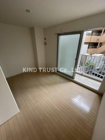 リバープレイス梅田北の居間・リビング|使いやすいリビングです