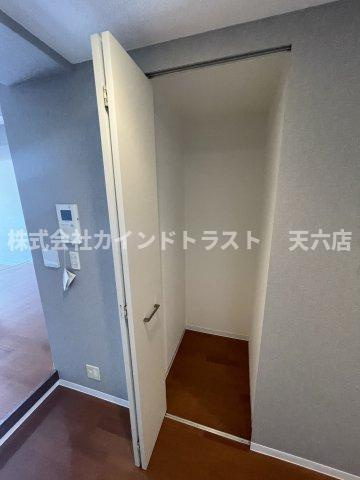 クリスタルブライト天満橋リバーサイドの玄関|玄関です