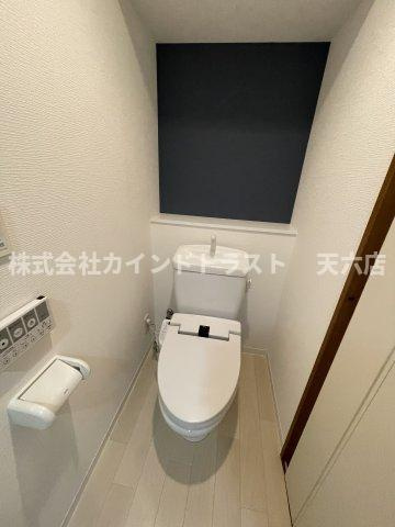 クリスタルブライト天満橋リバーサイドのトイレ|シンプルで使いやすいトイレです