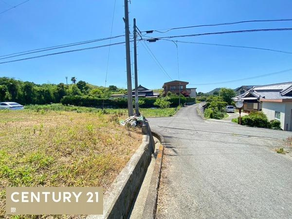 紀の川市貴志川町長山　土地の前面道路含む現地写真