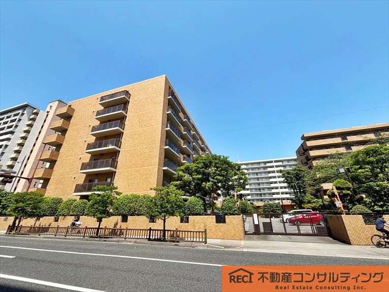 イトーピア西宮北口A棟の外観