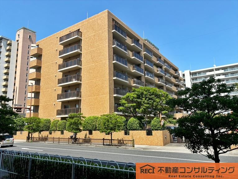 イトーピア西宮北口A棟の外観