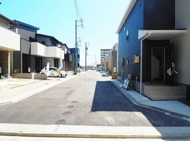 FIRSTTOWN名古屋市第2南区天白町全6棟＜新築一戸建て仲介手数料無料＞の前面道路含む現地写真|前面道路含む現地写真です