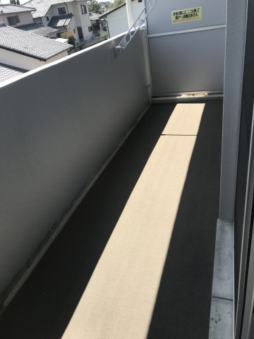 【バルコニー】 | ＴＨＥ　ＮＥＸＴ　ＯＮＥ | 広々としたバルコニーです