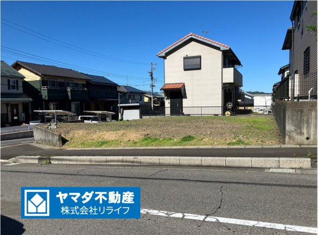 【商談中】売土地　岐阜市粟野台　60坪の外観|西側道路は９ｍ有ります。西側で乗り入れを作る事で、北側に寄せて家を建てる事が可能です。