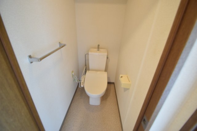 メイ・グリーン塚田のトイレ|トイレも気になるポイント（写真別間取り）