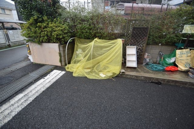 メイ・グリーン塚田のその他|ゴミ置き場があります
