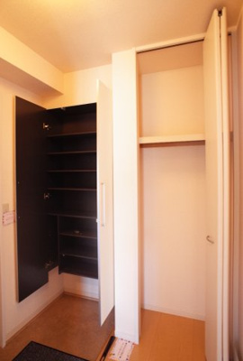 【収納】 | リバーハイム谷八木Ⅱ | シューズボックス