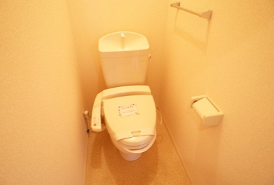 【トイレ】 | リバーハイム谷八木Ⅱ | 温水洗浄便座