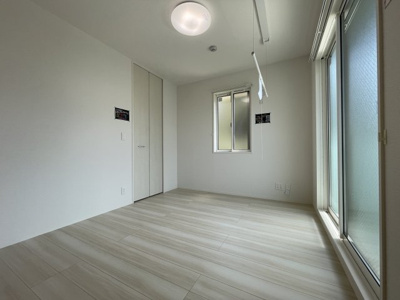 【寝室】 | リアン朝霧